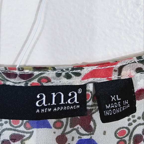 A.N.A. Semi Sheer Floral Blouse - Picture 7 of 7
